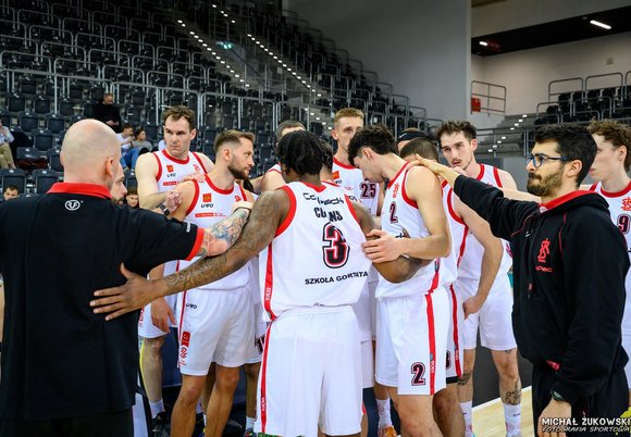 Łódź. Zbyt przyjacielscy. ŁKS Coolpack Łódź z porażką w pierwszym meczu z GKS Tychy