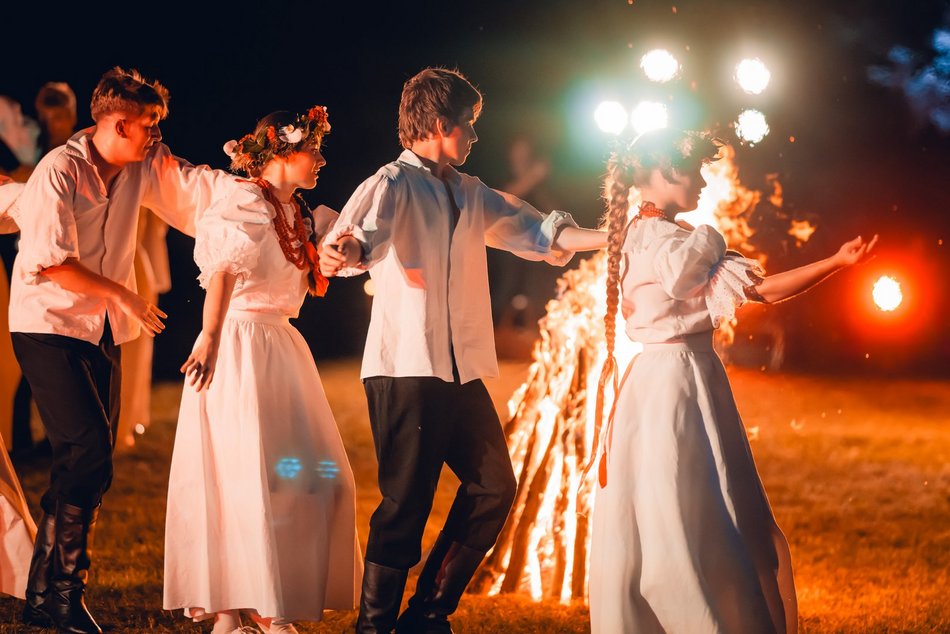 Łódź. Noc Świętojańska w Ogrodzie Botanicznym w Łodzi. Pełno magii, tańca i niezwykłych rytuałów