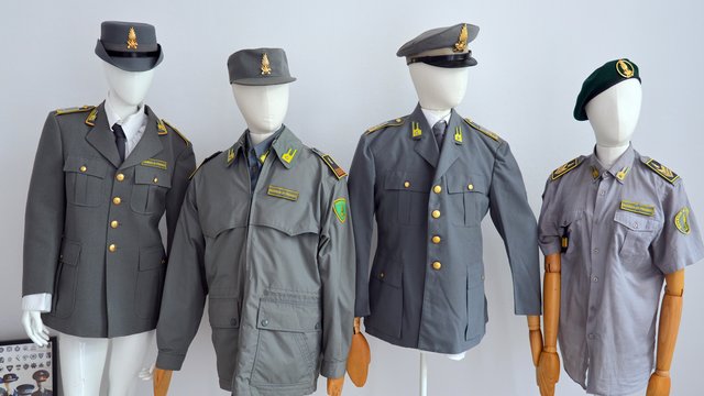 Muzeum mundurów i odzież z upcyclingu. Nowe biznesy kreatywne przy Włókienniczej