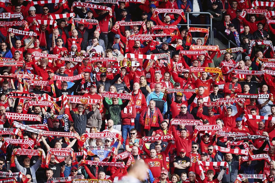 Kibice Widzewa Łódź na meczu ze Stalą Mielec
