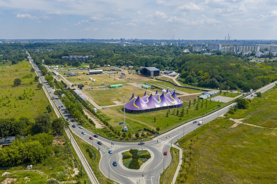 Łodź Summer Festival 2025. Zobacz, jak powstaje festiwalowe miasteczko