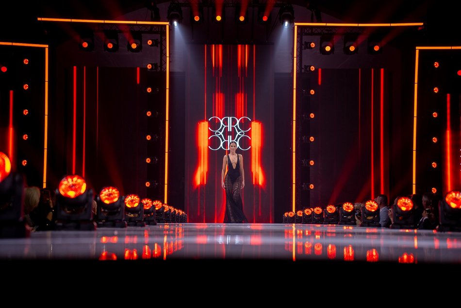 Łódź. Moda i pomaganie w klubie Wytwórnia w Łodzi. Zobacz zdjęcia z gali „poMocni w Modzie by Plesiak”