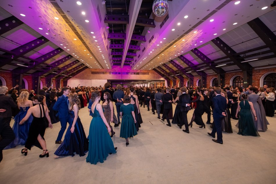 Łódź. Studniówka I LO w Łodzi