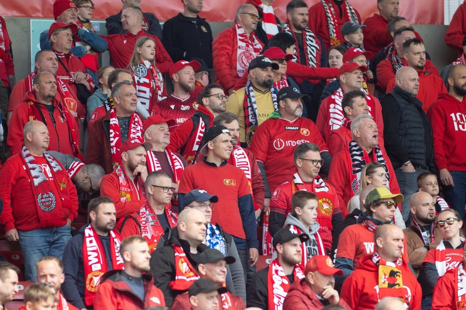 Łódź. Kibice na meczu Widzew Łódź - Lechia Gdańsk. Byłeś/aś? Znajdź się na trybunach!