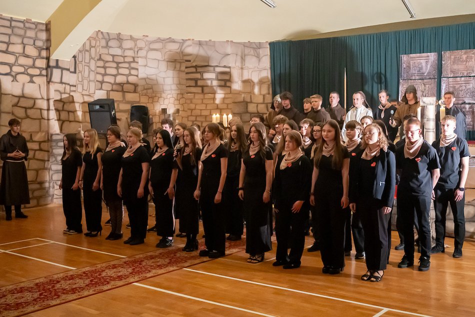 Łódź. 100-lecie Zespołu Szkół Ponadpodstawowych nr 5 w Łodzi. To była prawdziwa podróż w czasie!