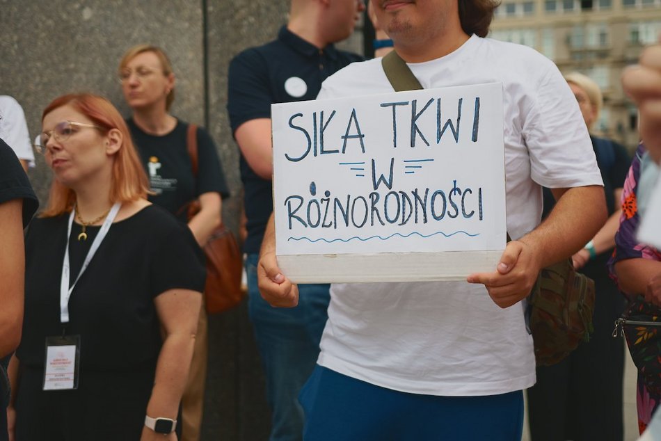 Łódź dla wszystkich! Piotrkowską przeszedł pokojowy spacer