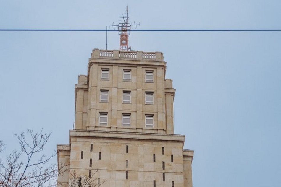 Łódź. Nowa elewacja „wieżowca TVP" w Łodzi