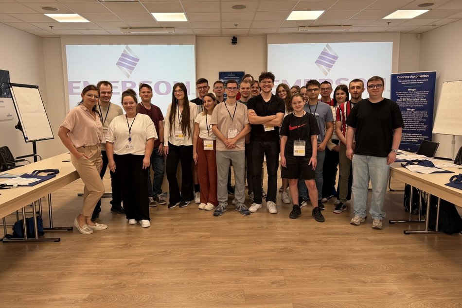 Ruszyła rekrutacja na staże wakacyjne 2026 dla studentów z Łodzi! Aż 300 miejsc w 45 firmach!