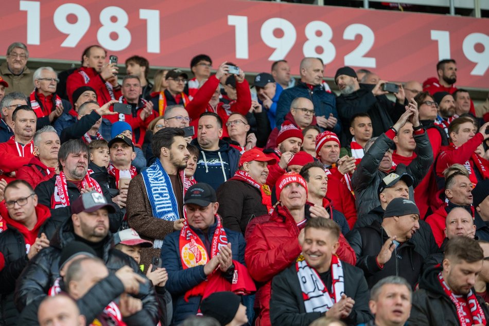 Łódź. Kibice na meczu Widzewa Łódź z Górnikiem Zabrze. Byłeś/aś? Znajdź się w galerii!