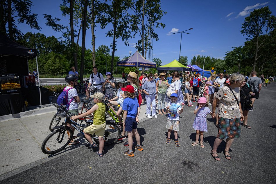 Łódź. Piknik otwarcia Szczecińskiej w Łodzi wielkim hitem. Tłumy łodzian bawią się świetnie