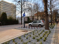 Najdłuższy woonerf w Łodzi gotowy! Na Strzelców Kaniowskich trwają ostatnie prace wykończeniowe