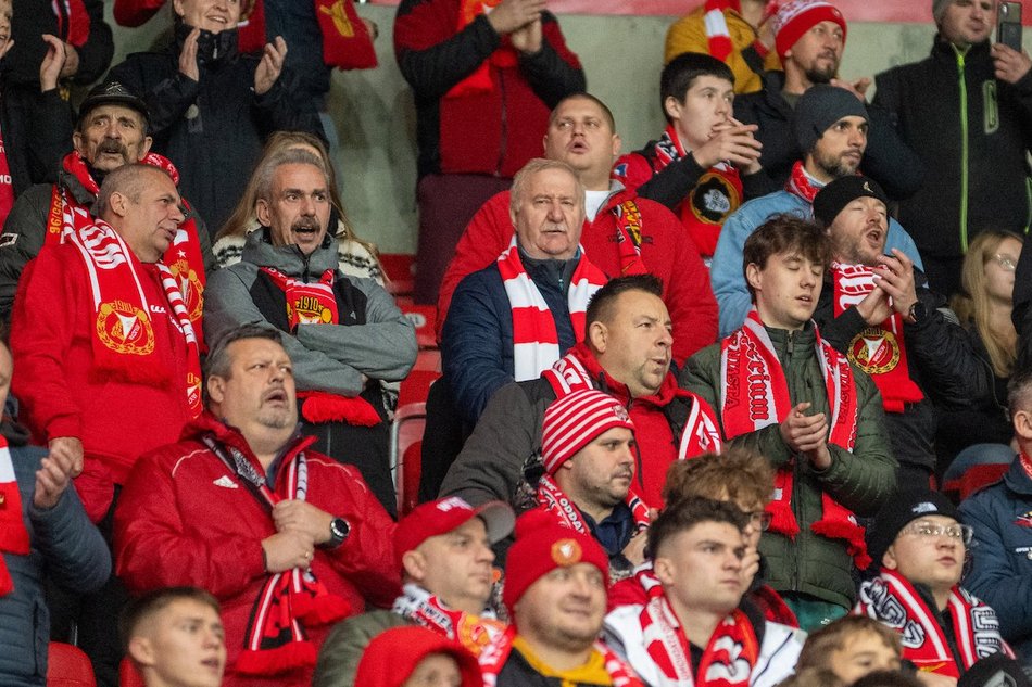 Kibice na meczu Widzewa Łódź z Radomiakiem Radom