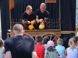 Inauguracja cyklu Baśniowa Piotrkowska. Pomimo upału dzieci bawiły się świetnie