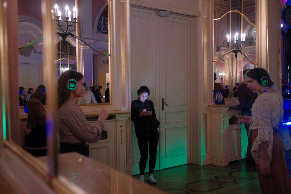 Łódź. Silent disco w Muzeum Miasta Łodzi. Wielkie świętowanie w Pałacu Poznańskich!