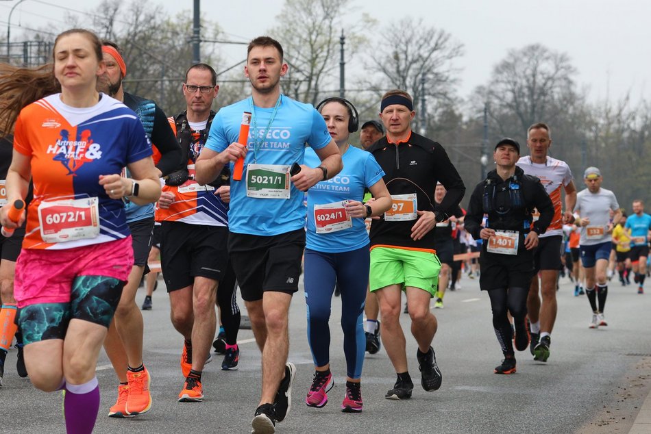 DOZ Maraton 2023. Brałeś udział w biegu? Znajdź się na zdjęciach!