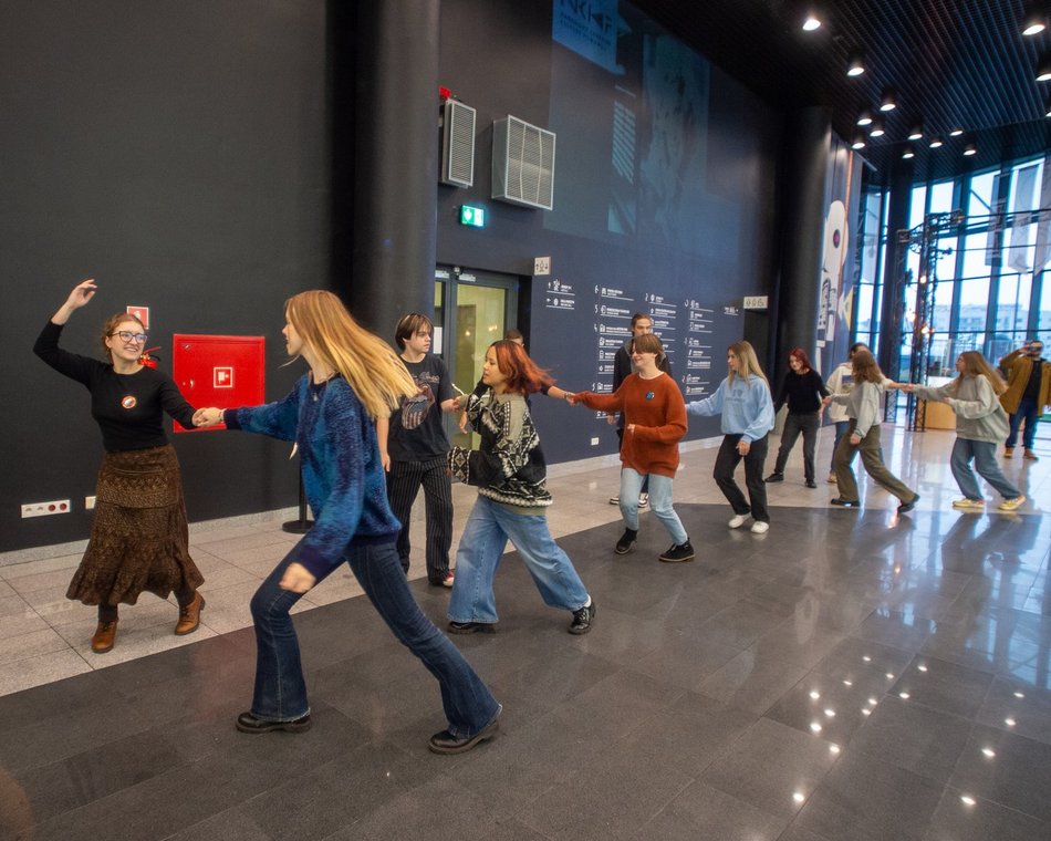 EC1 Łódź - belgijkę tańczą licealiści z II LO, III LO i XI LO