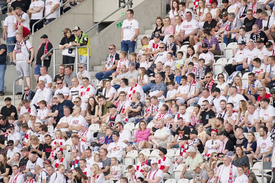 Kibice na meczu ŁKS Łódź ze Stalą Mielec