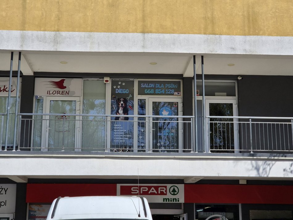 Łódź. Pionier na Dąbrowie. Sklep z kawą, zielarnia, zoologiczny, sale na imprezy