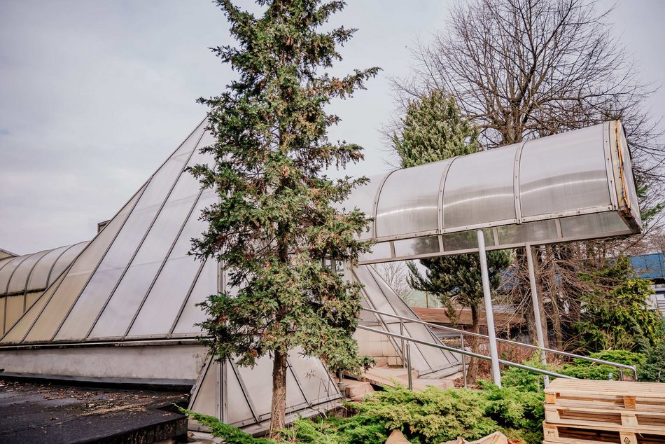 Łódź. Egipt przy Szparagowej w Łodzi? Kultowa „Piramida” to handlowy symbol Teofilowa