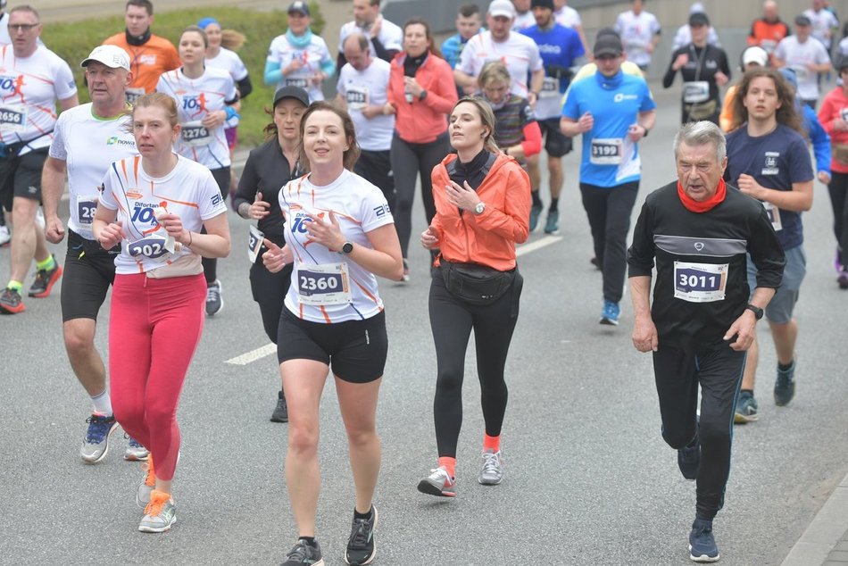 DOZ Maraton 2023. Brałeś udział w biegu? Znajdź się na zdjęciach!