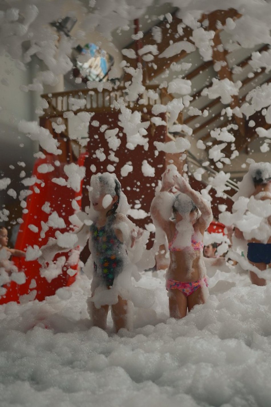 Łódź. Piana Party w Aquaparku Fala