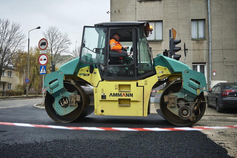 Remonty dróg na Teofilowie i Złotnie w Łodzi