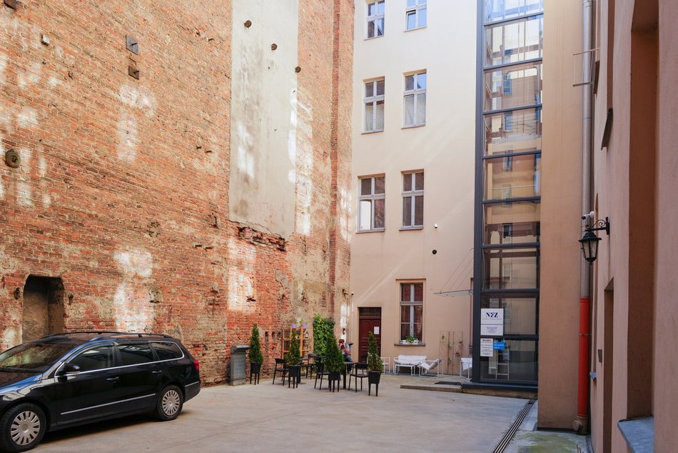 Podwórko kamienicy przy ul. Północnej 1/3