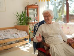 Pani Zofia obchodzi swoje 100. urodziny. Życzymy jej kolejnych 100 w zdrowiu i szczęściu!