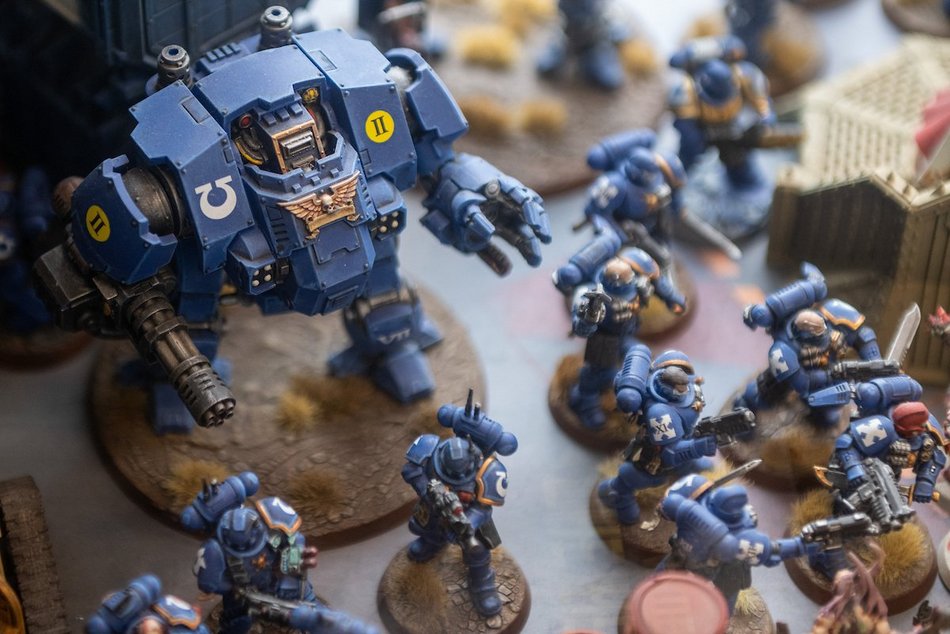 Łódź. Jego pasja przyciąga fanów Warhammera i… Henry’ego Cavilla!
