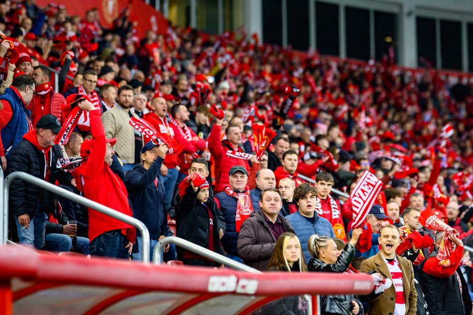 Kibice na meczu Widzewa Łódź z Legią Warszawa. Byłeś/aś? Odszukaj się w galerii