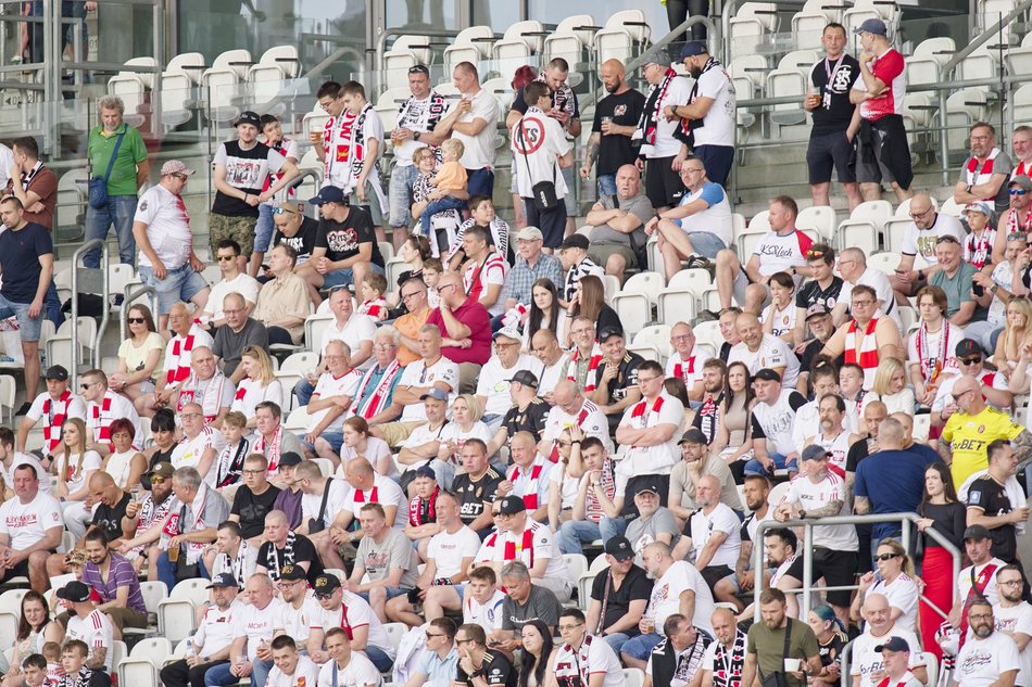 Kibice na meczu ŁKS Łódź ze Stalą Mielec