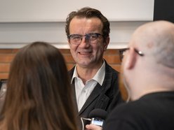 Łódź. Tomasz Kot i Antoni Pawlicki w kinie EC1 Łodź. Gościli na premierowym pokazie filmu „Pojedynek”