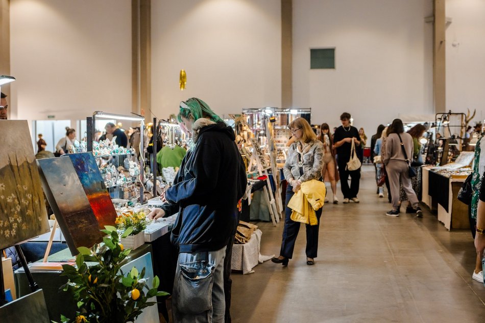 Łódź. Targi kamieni w hali Expo Łódź. Minerały, naturalna biżuteria, rękodzieło i... meteoryty!