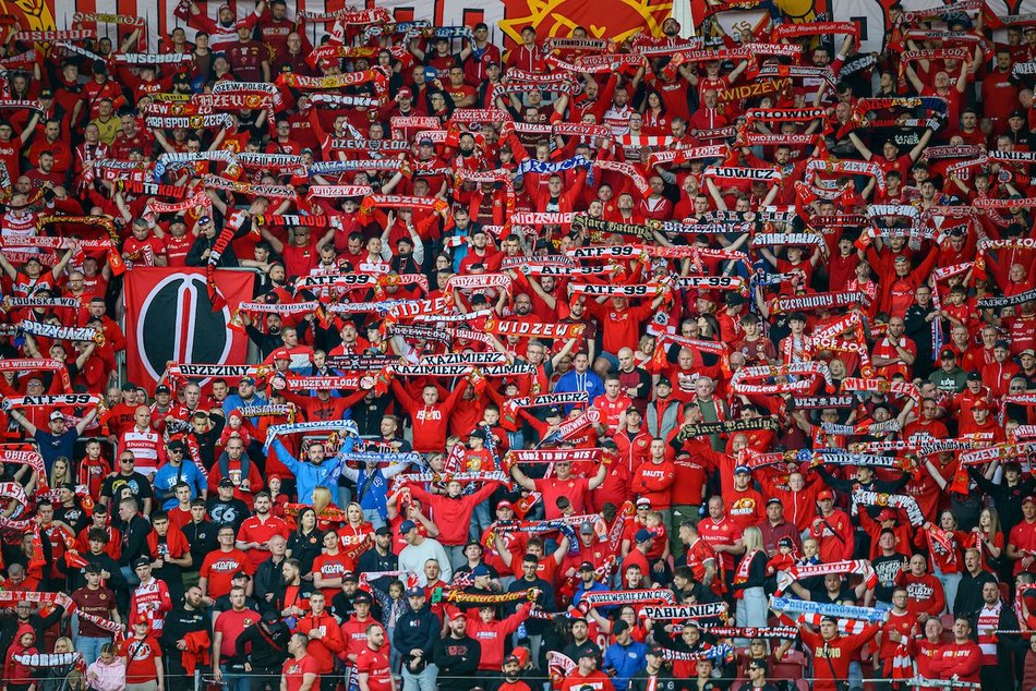 Łódź. Kibice na meczu Widzew Łódź z Motorem Lublin. Odszukaj się w galerii