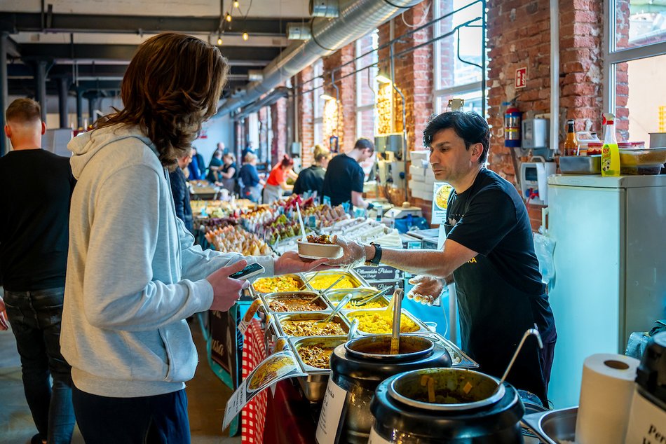 Łódź. Festiwal Azjatycki w Łodzi. Piotrkowska 217 pełna orientalnych smaków