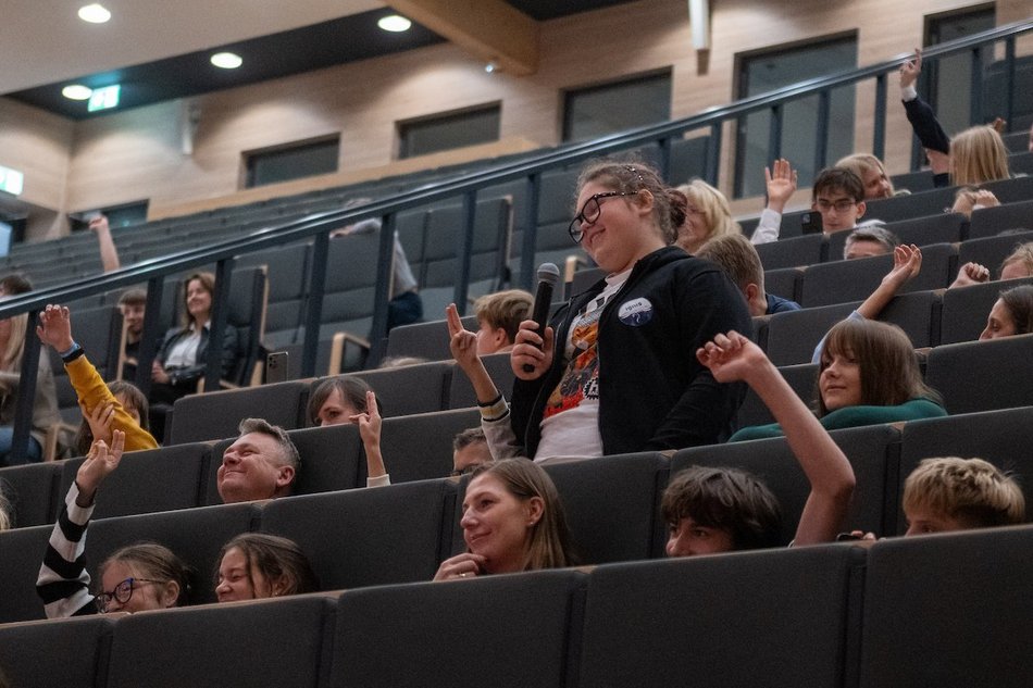 Łódź. Sławosz Uznański-Wiśniewski spotkał się z uczniami