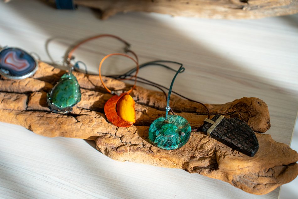 Zbigniew Derżyński i jego autorska biżuteria