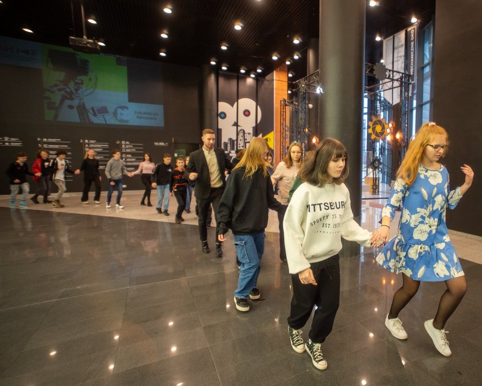 EC1 Łódź - belgijkę tańczą licealiści z II LO, III LO i XI LO