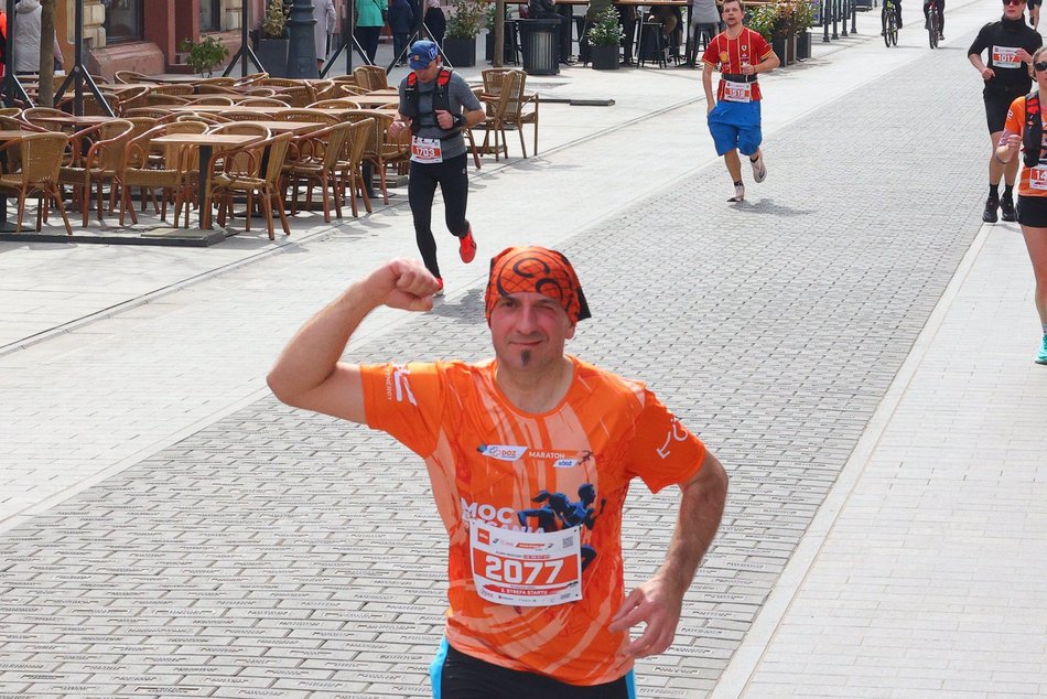 Łódź. DOZ Maraton Łódź 2026. Brałeś udział w biegu? Odszukaj się w galerii i zapisz na pamiątkę!