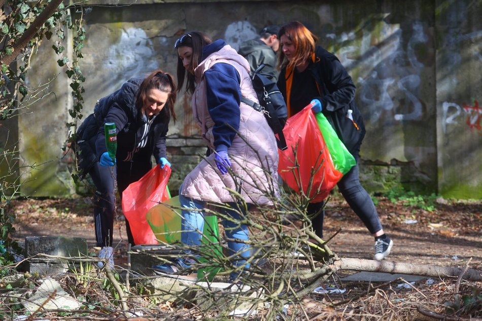 Łódź. Galante Sprzątanie w Łodzi na całego! Łodzianie pokazali, jak dbają o środowisko