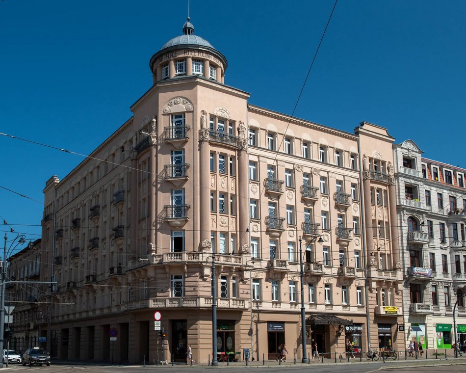 Łódź. Były ruiny, są luksusowe kamienice! Te miejsca w Łodzi przeszły prawdziwą metamorfozę