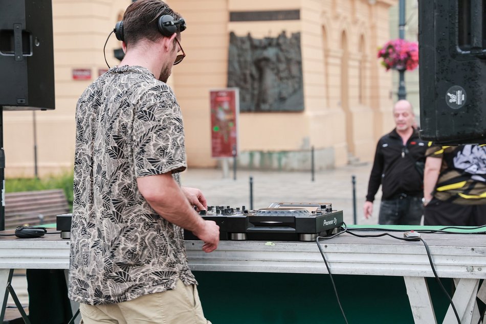 Łódź. Muzyczny plener na placu Wolności