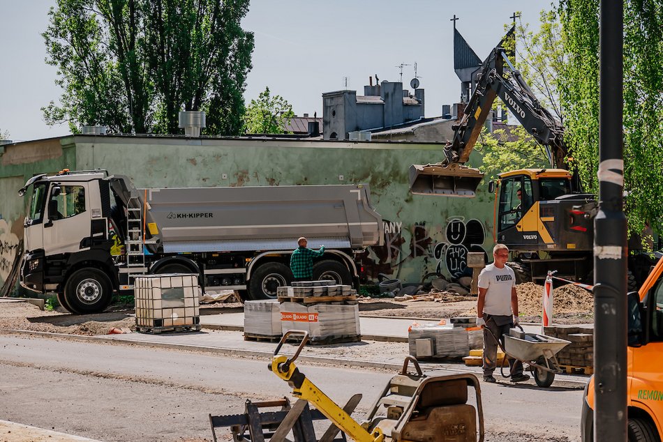 Łódź. Remont Nowej w Łodzi postępuje. Efekty prac drogowców coraz bardziej widoczne