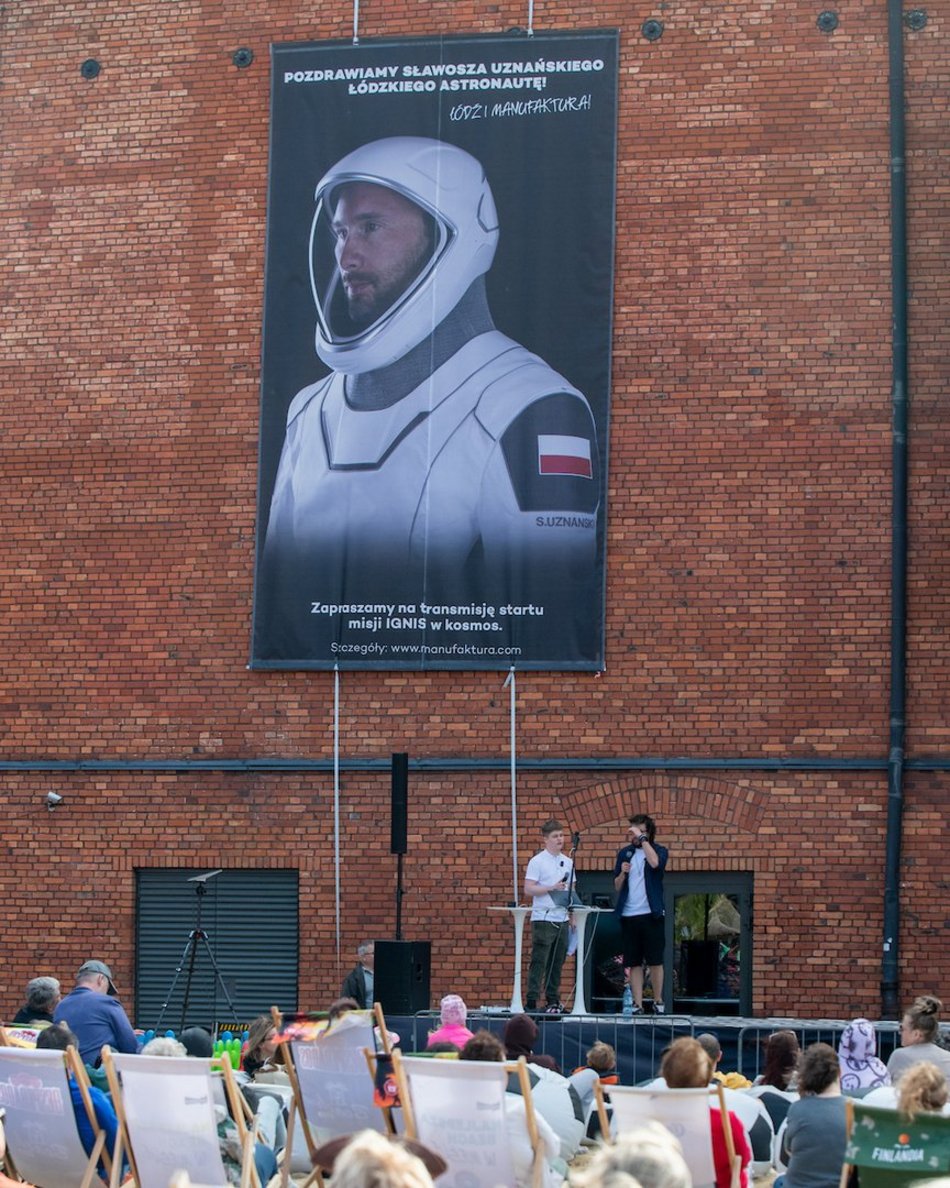 Łódź. Sławosz Uznański-Wiśniewski w kosmosie! Łodzianie oglądali start na Astropikniku w Manufakturze