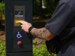 Łódź. Przyciski SOS w Łodzi. Gdzie są i jak działają?