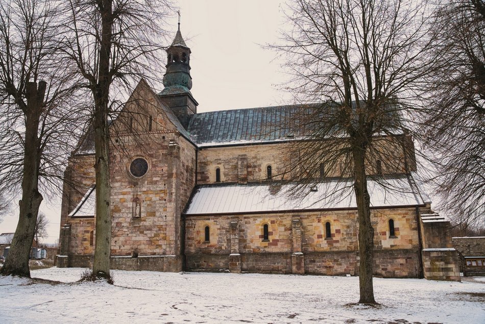 Łódź. Opactwo Cystersów w Łódzkiem. Zachwyca swoją historią i architekturą