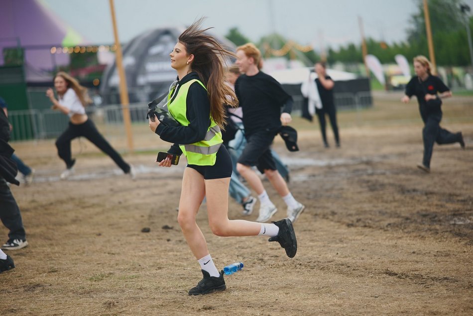 Deszcz im niestraszny! Pierwsi festiwalowicze rozpoczęli trzeci dzień Łódź Summer Festival 2025!