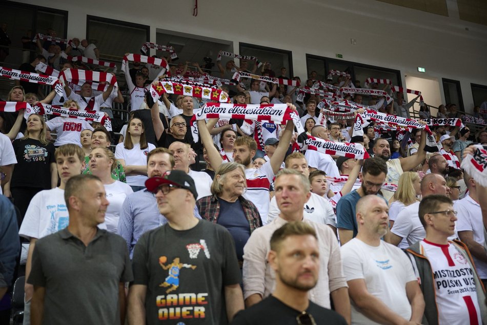 Kibice na meczu ŁKS Coolpack Łódź z Astorią Bydgoszcz