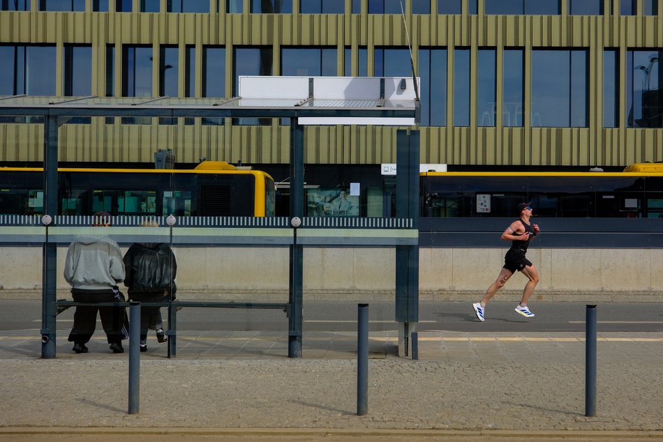 Łódź. DOZ Maraton Łódź 2026. Brałeś udział w biegu? Odszukaj się w galerii i zapisz na pamiątkę!