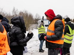 Łódź. Psy ze schroniska w Łodzi znów na spacerze! Dla tych wesołych pyszczków aż chce się chodzić!